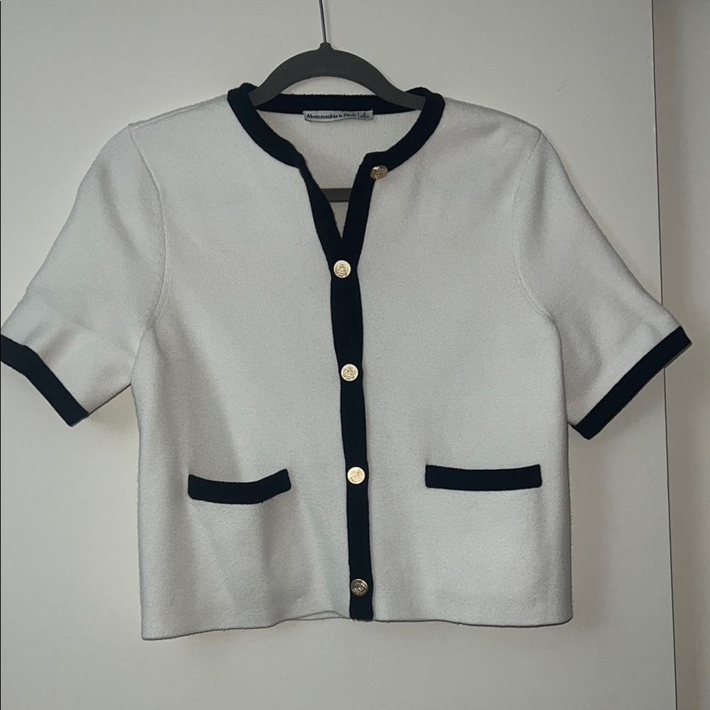Abercrombie & Fitch White and Black Button Down Shirt